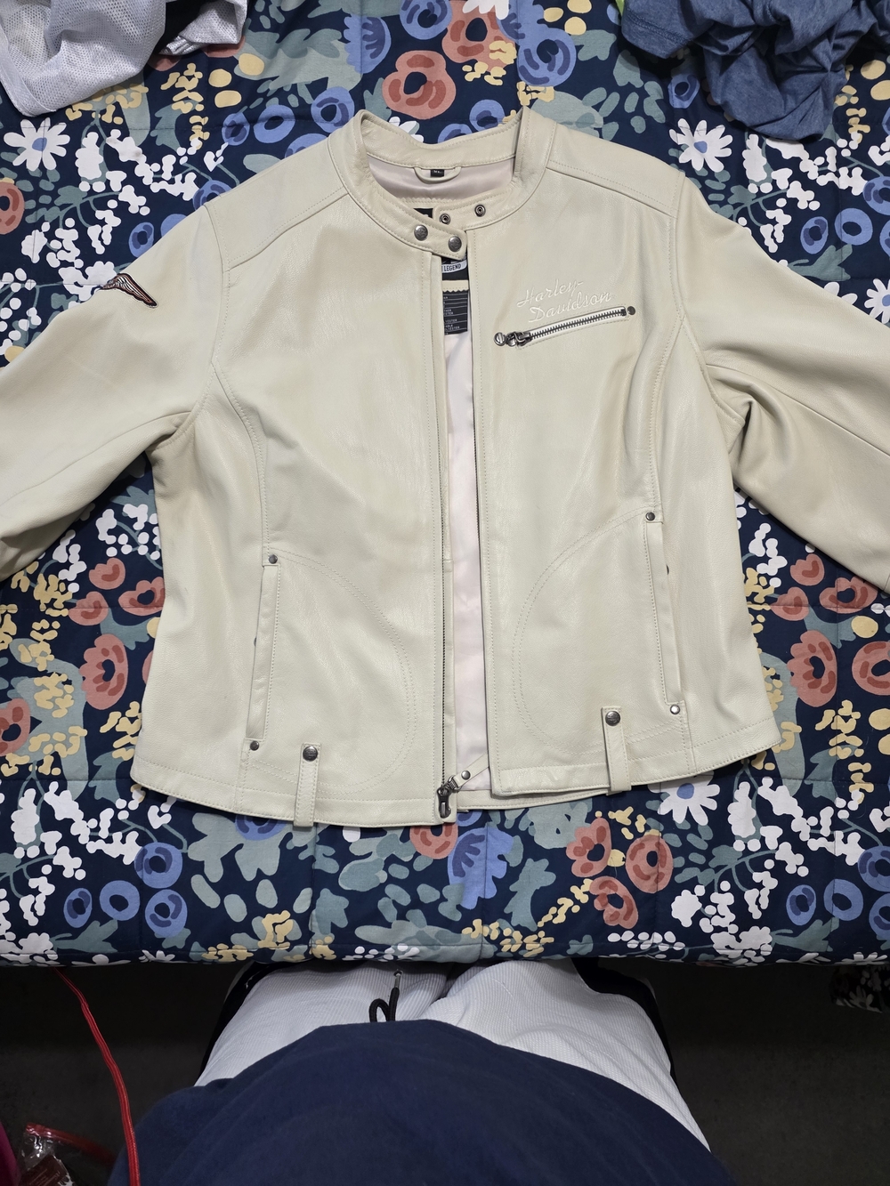 Harley-Davidson Cream Leather Women's Biker Jacket with Zip Detail